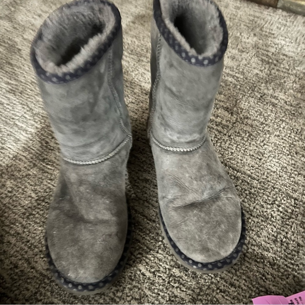 UGG Classic Short 78 Boots Polka Dot Size 8 - Picture 2 of 9